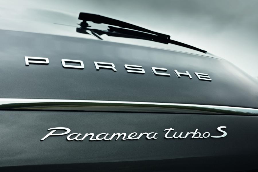 Porsche Panamera Turbo S 2011 года  (фото 13 из 51)